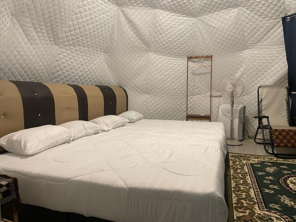 Gunung Medan Glamping & Cafe Hotell Kangar Exteriör bild