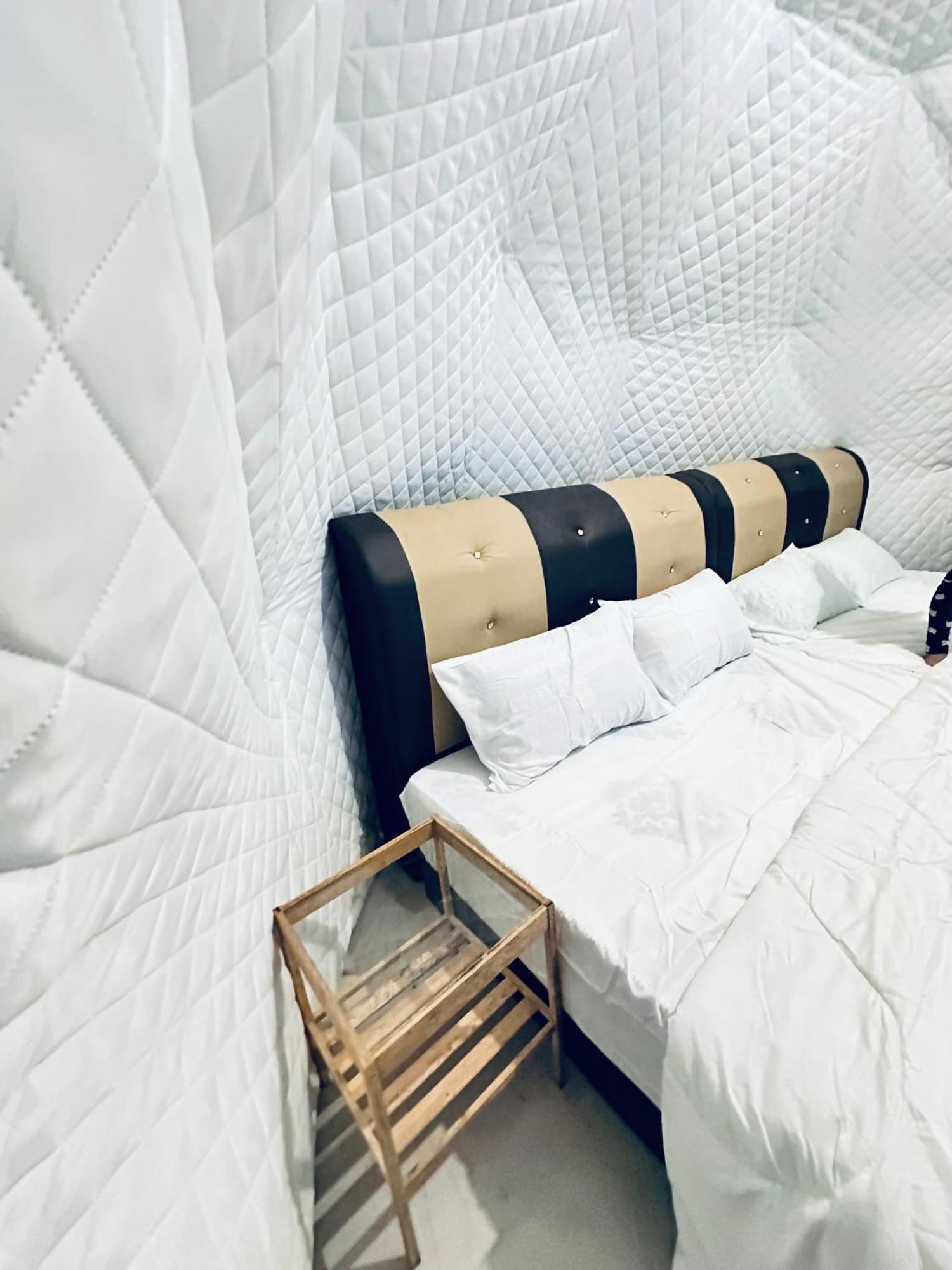Gunung Medan Glamping & Cafe Hotell Kangar Exteriör bild