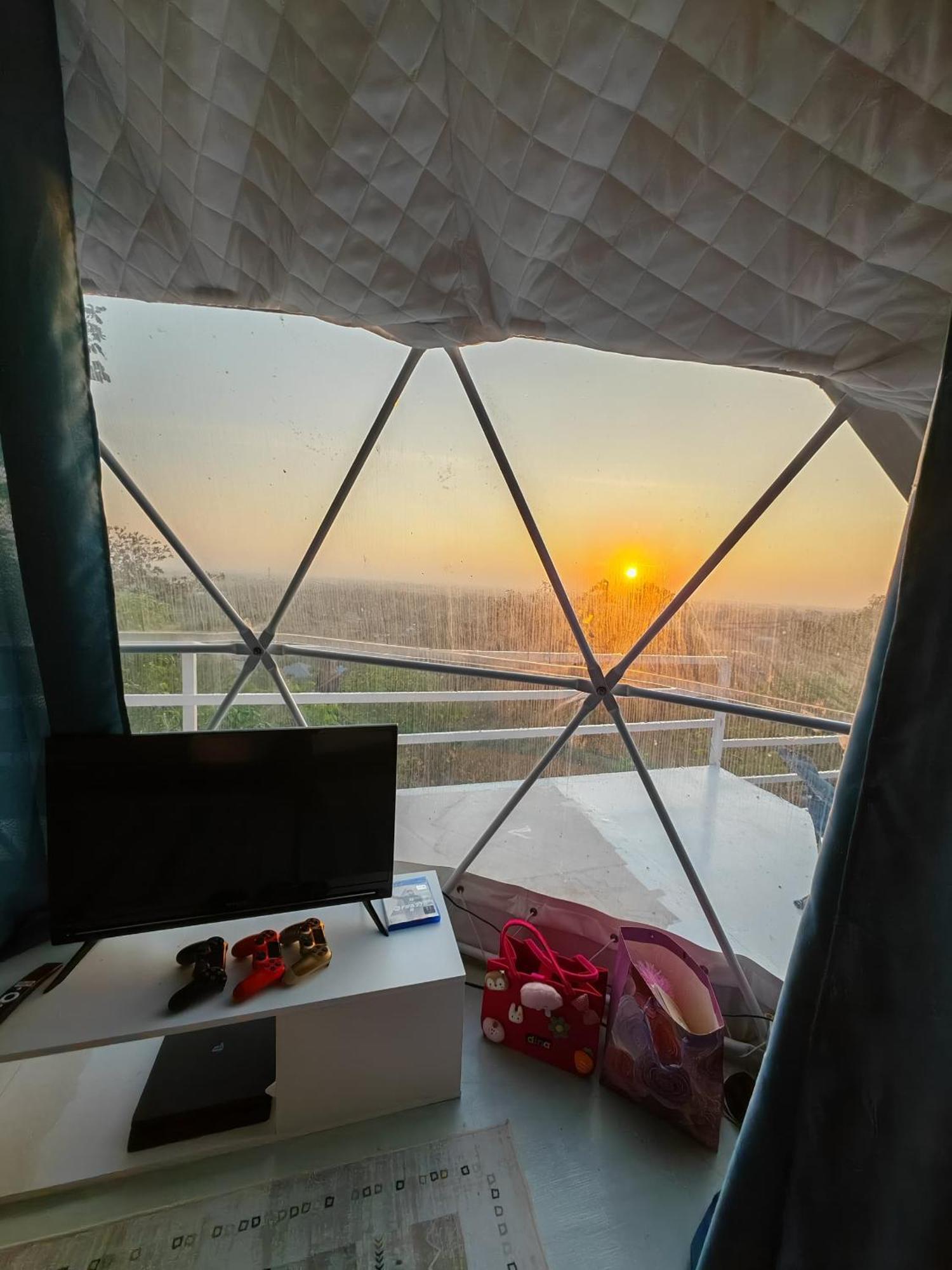 Gunung Medan Glamping & Cafe Hotell Kangar Exteriör bild
