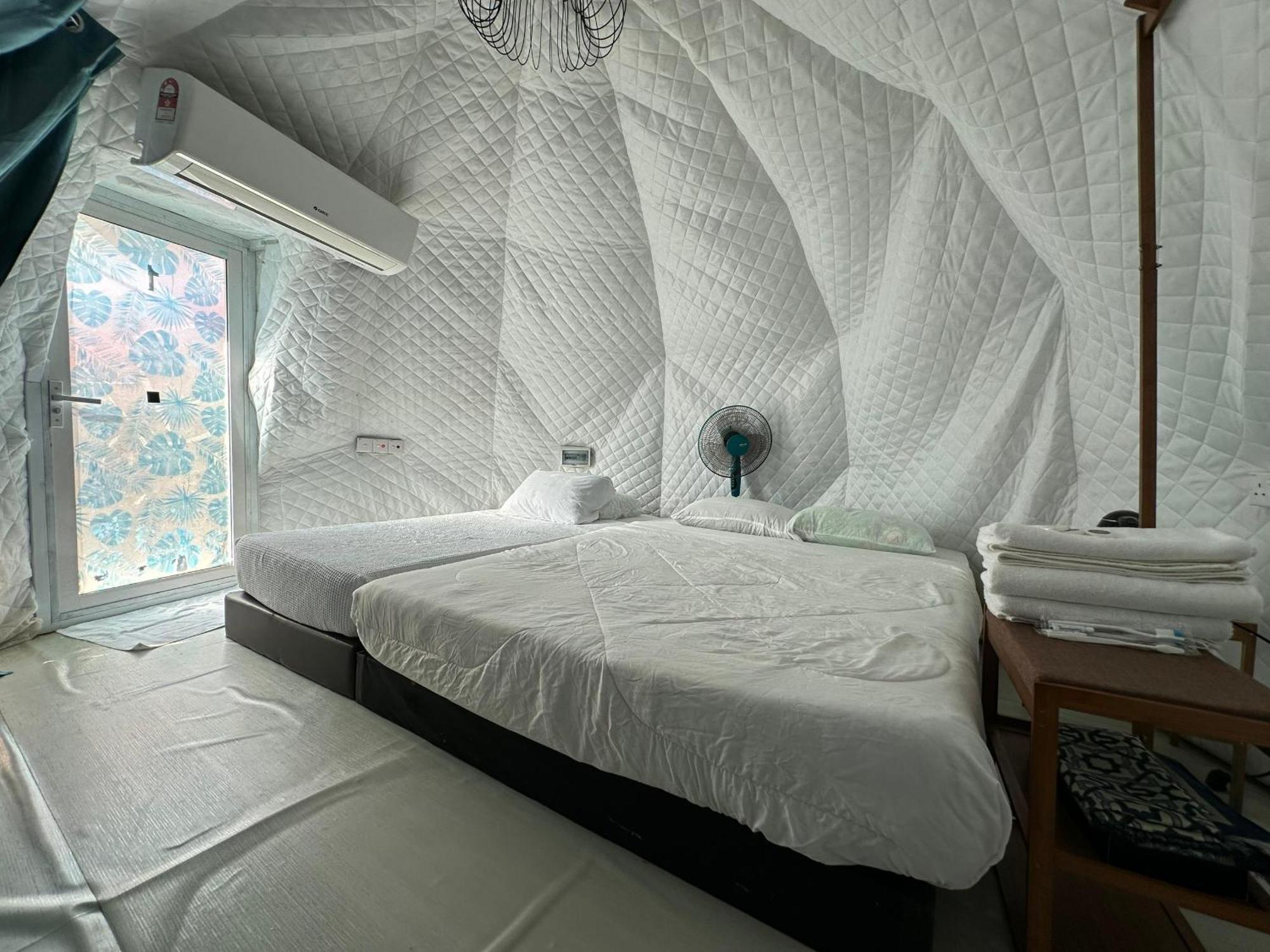 Gunung Medan Glamping & Cafe Hotell Kangar Exteriör bild