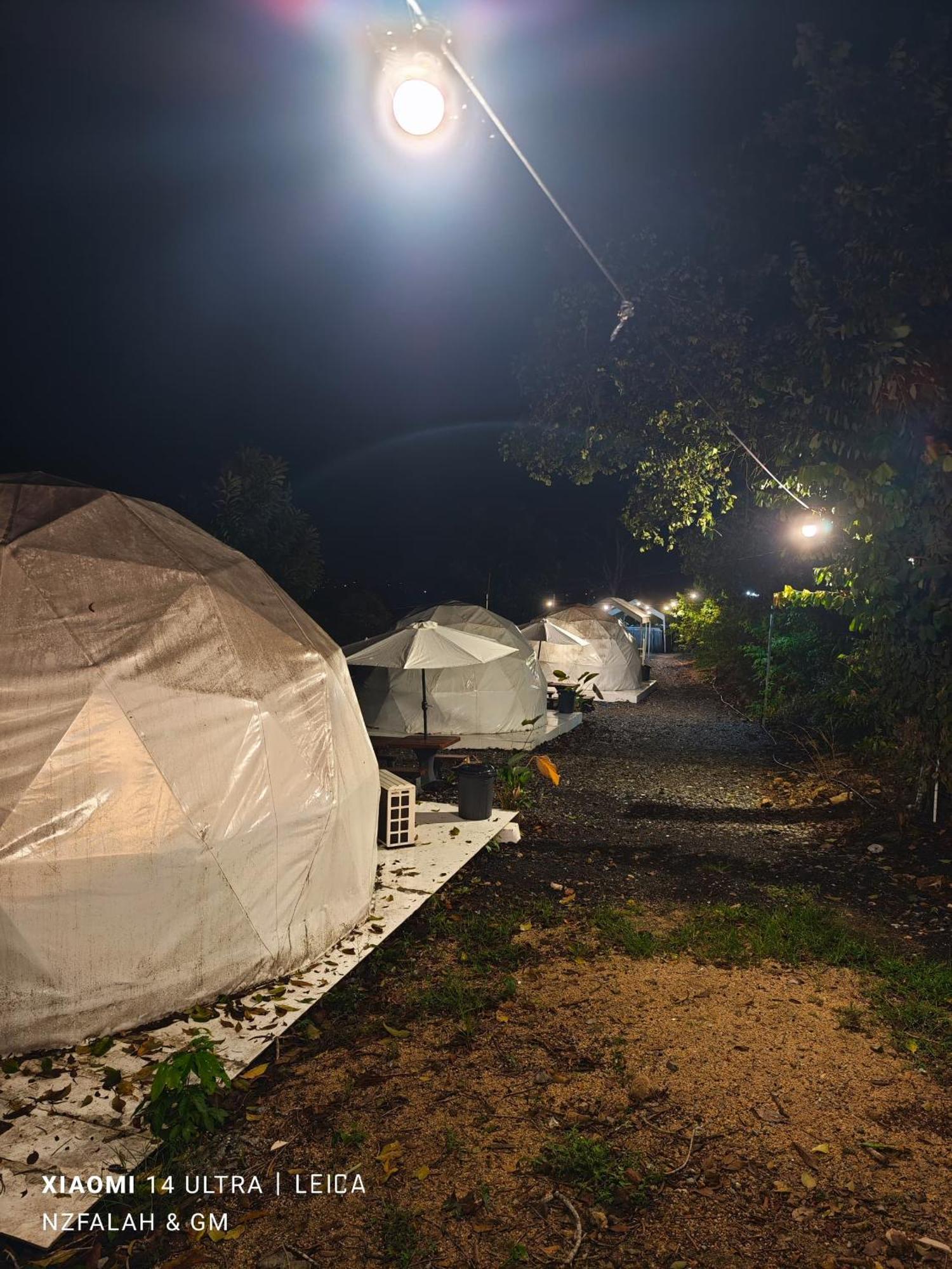Gunung Medan Glamping & Cafe Hotell Kangar Exteriör bild